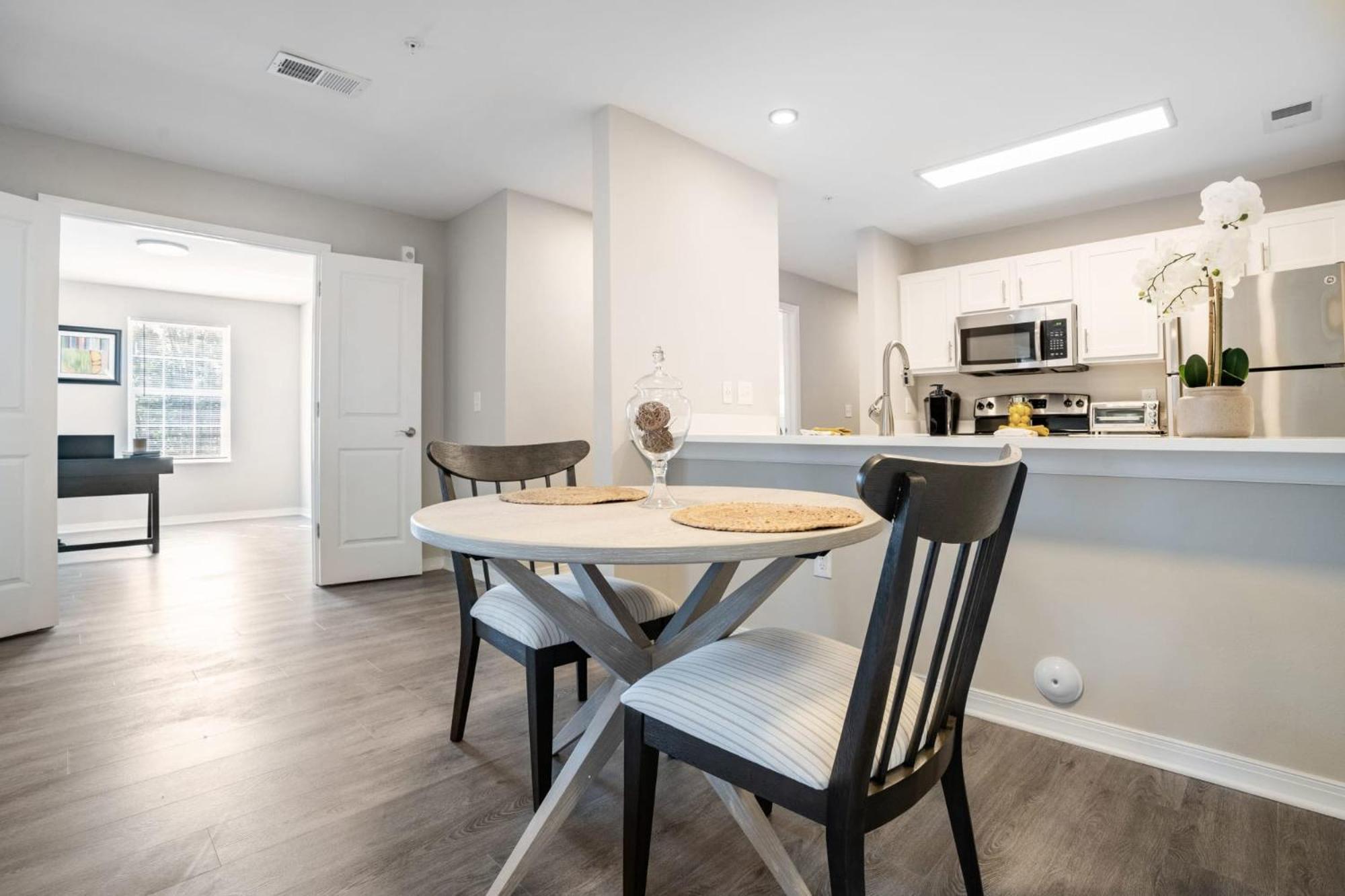 One Bedroom Apartment Near Downtown RaleighRaleigh  Kültér fotó